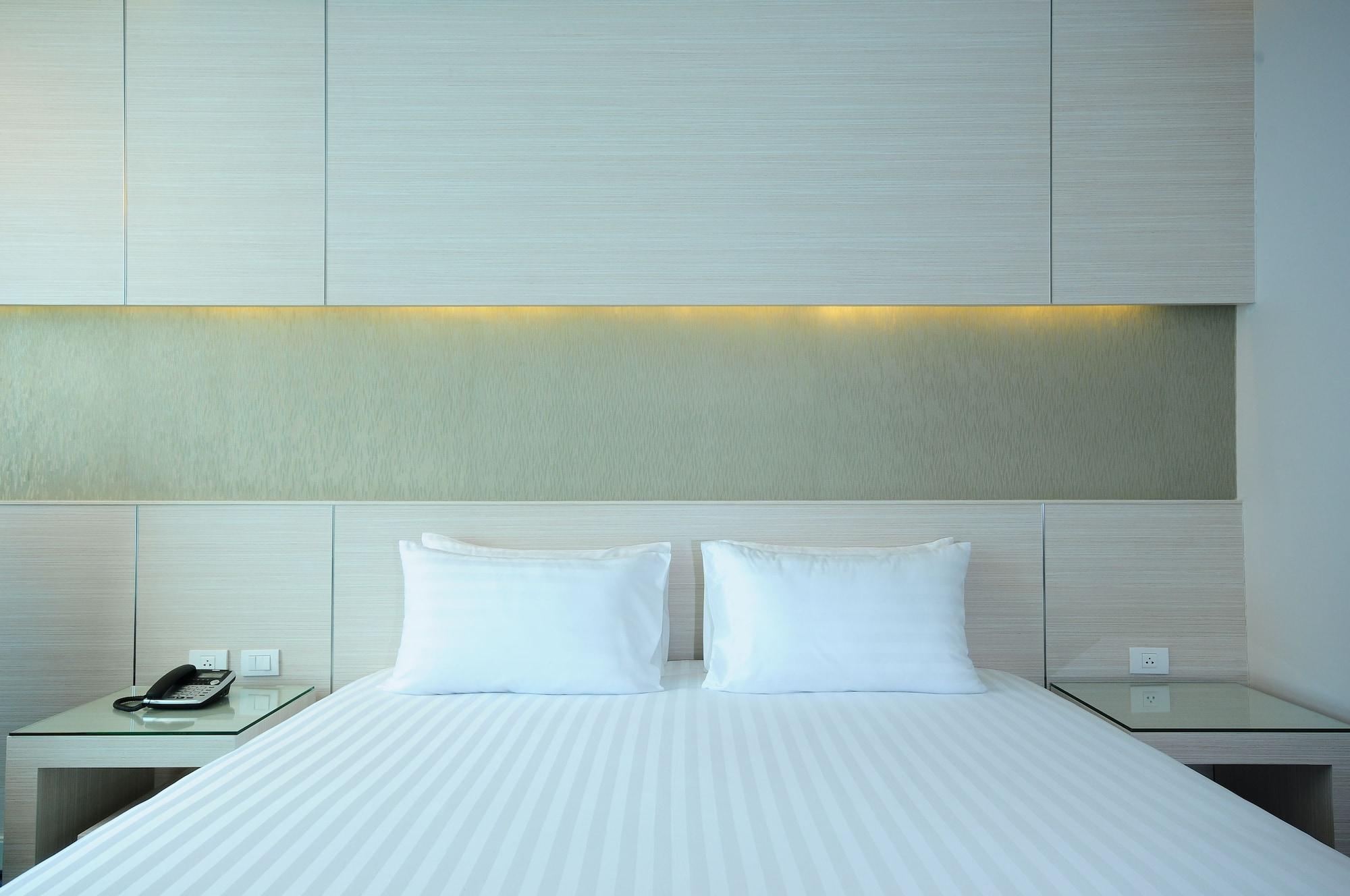 One One Bangkok Hotell Eksteriør bilde