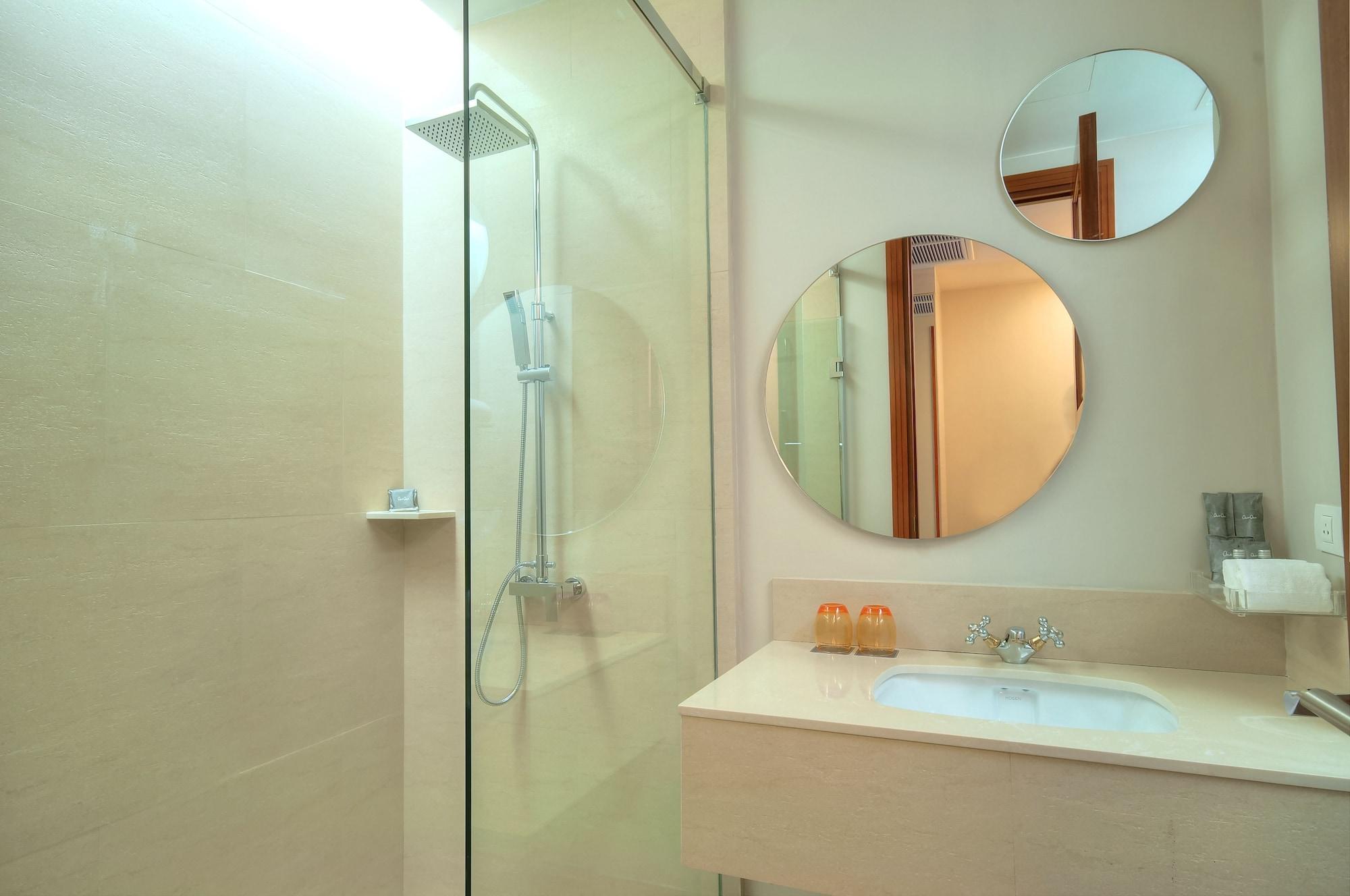 One One Bangkok Hotell Eksteriør bilde