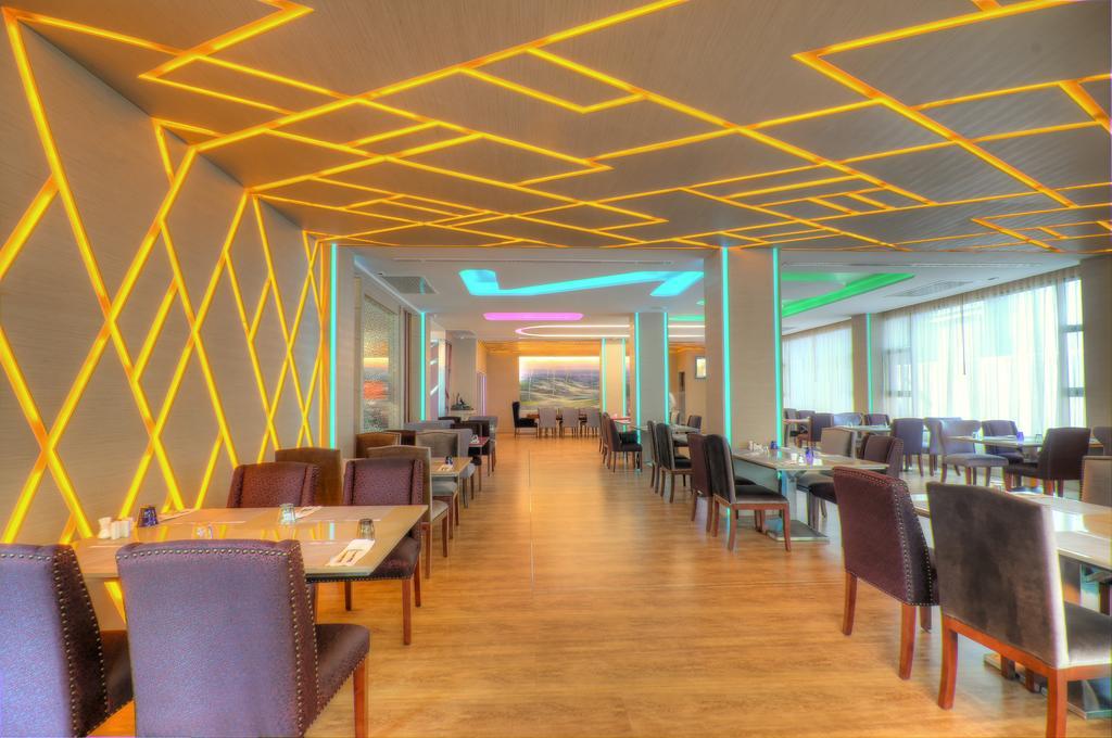 One One Bangkok Hotell Eksteriør bilde