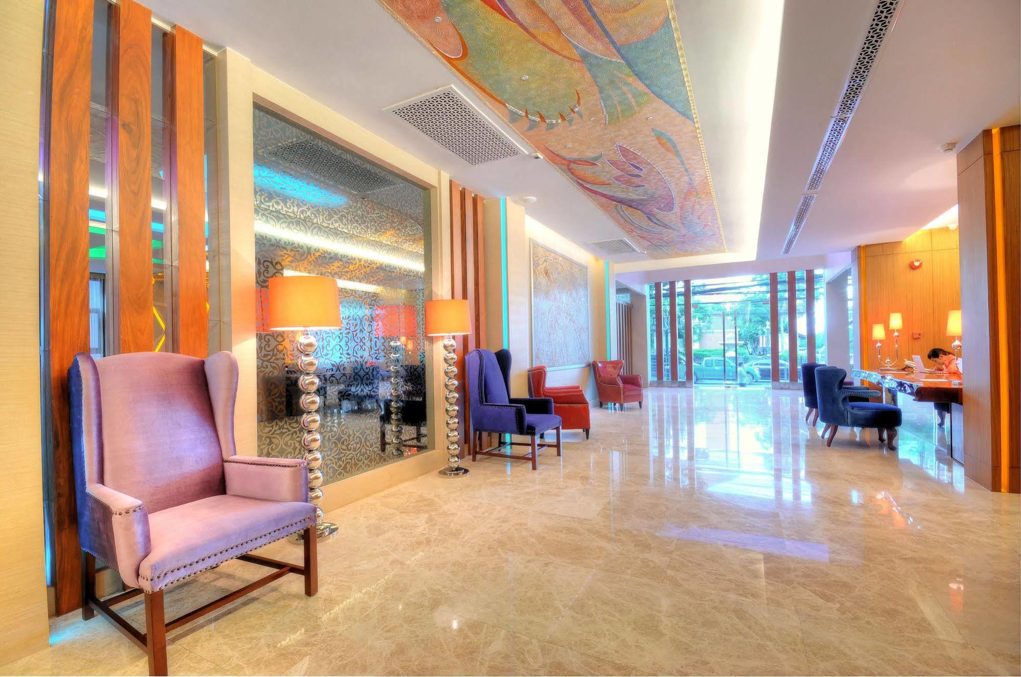 One One Bangkok Hotell Eksteriør bilde