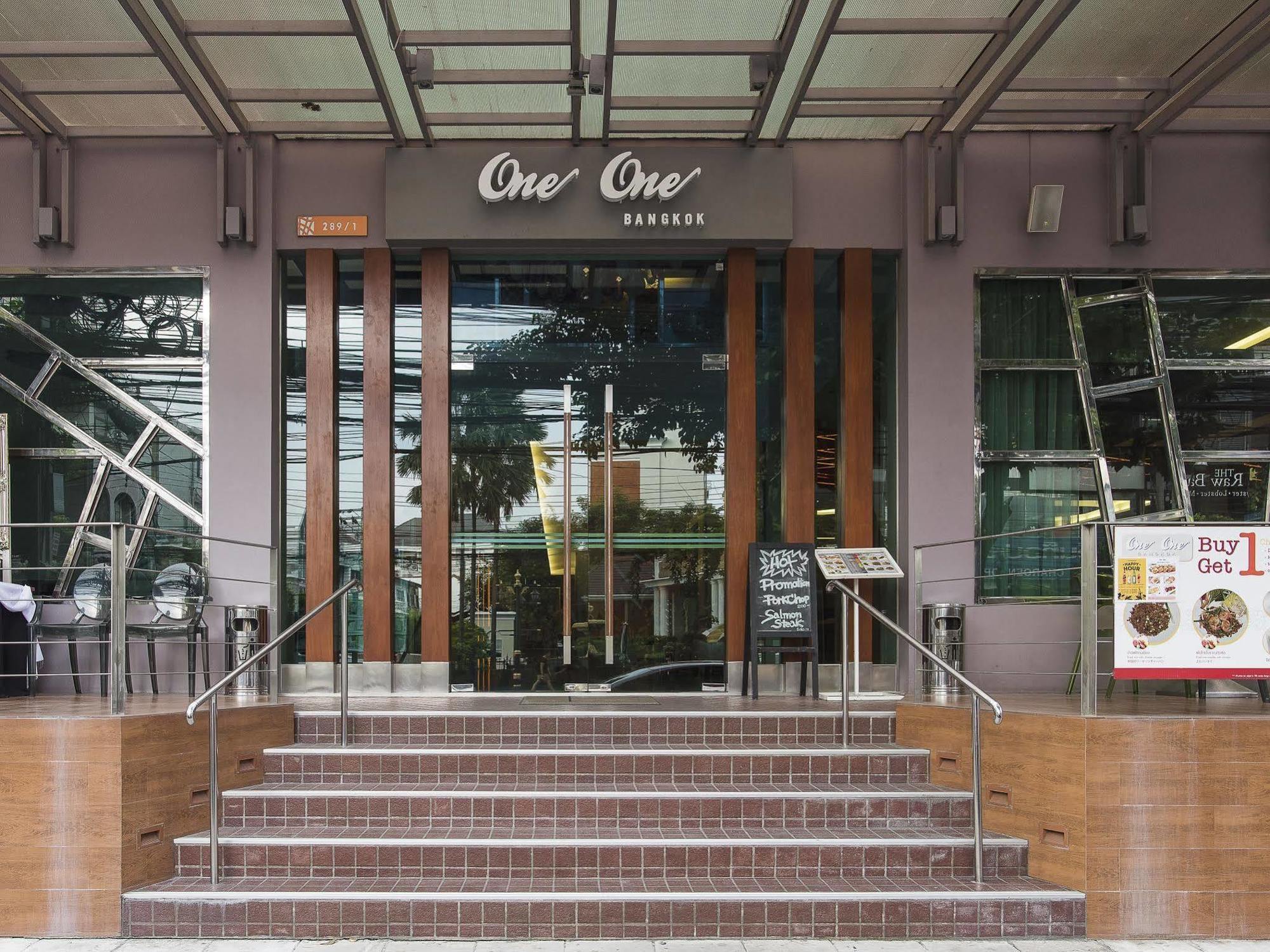 One One Bangkok Hotell Eksteriør bilde